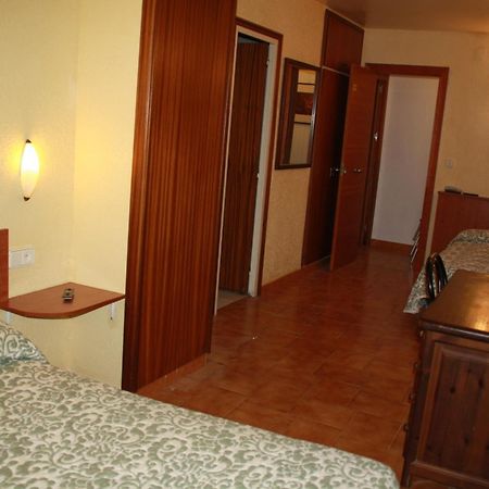 Hotel La Masia Portbou Luaran gambar